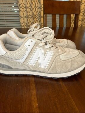 New Balance Kids Beige & White Suede Mesh Sneakers